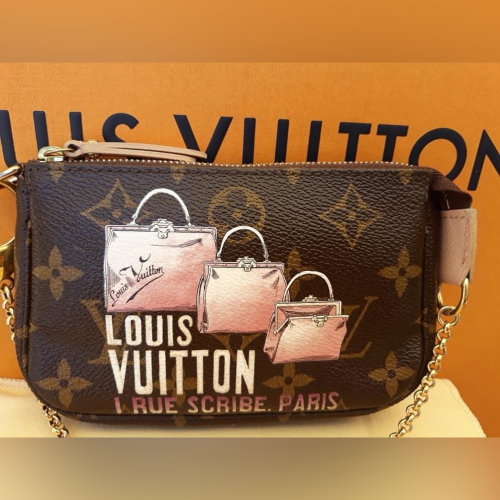 Limited Edition "I Rue Scribe Paris" Mini Pochette Accessories